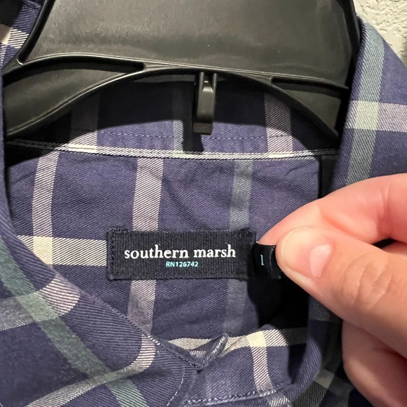 Southern Marsh men’s button down long sleeve shirt size Large - Picture 4 of 9